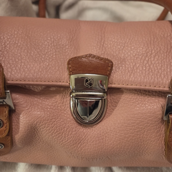 Valentina Pink Leather Barrel Style Shoulder Bag...EUC - Picture 2 of 11